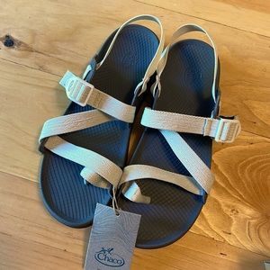 Chaco natural color sandal : size 9